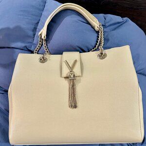 Valentino Elegant Cream Handbag with Chain Straps